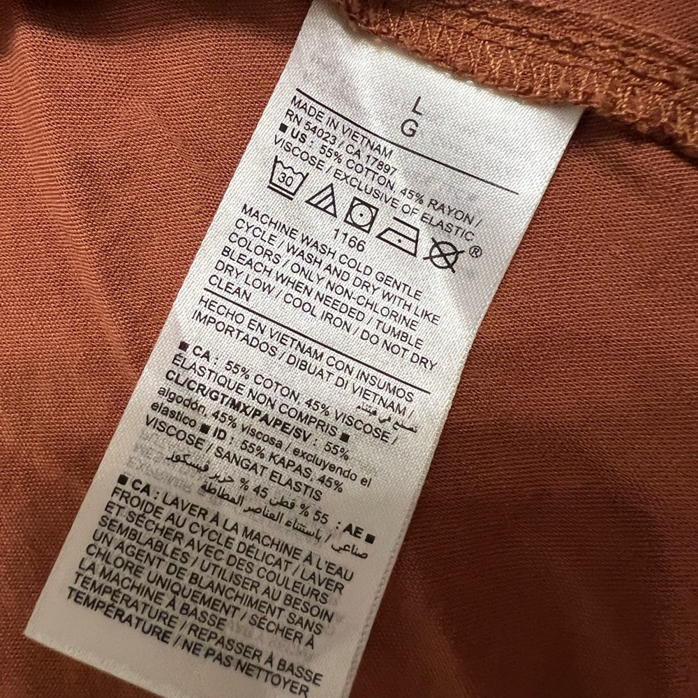 Old Navy Waist-Defined Ruffled Off-The-Shoulder Smocked Maxi Dress Large-Small - Picture 4 of 8